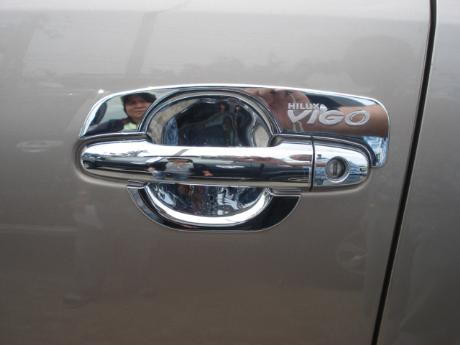 door handle chrome insert