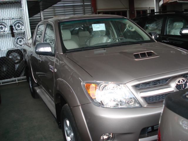 Sam is Asia's largest exporter of Left Hand Drive Toyota Hilux Vigo 