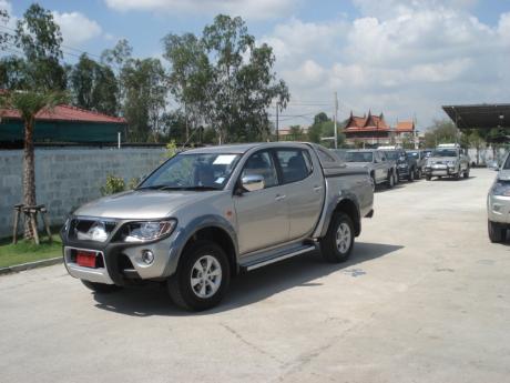 Images (Pics) of new and used Mitsubishi Triton from Thailand's and Dubai's top new and used Mitsubishi L200 2.5 and 3.2 Double Cab