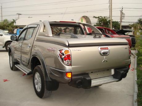 Images (Pics) of new and used Mitsubishi Triton from Thailand's and Dubai's top new and used Mitsubishi L200 2.5 and 3.2 Double Cab