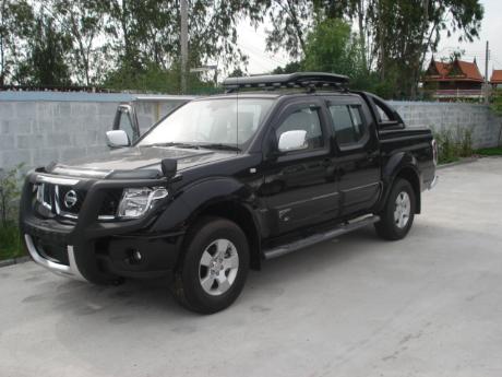 Images (Pics) of new and used Double Cab Nissan Navara from Thailand's and Dubai's top new and used Nissan Navara Single, Extra and Double Cab dealer and exporter Sam Motors