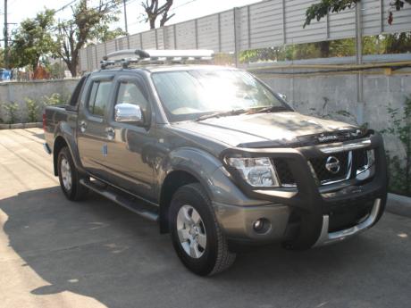 Images (Pics) of new and used Double Cab Nissan Navara from Thailand's and Dubai's top new and used Nissan Navara Single, Extra and Double Cab dealer and exporter Sam Motors