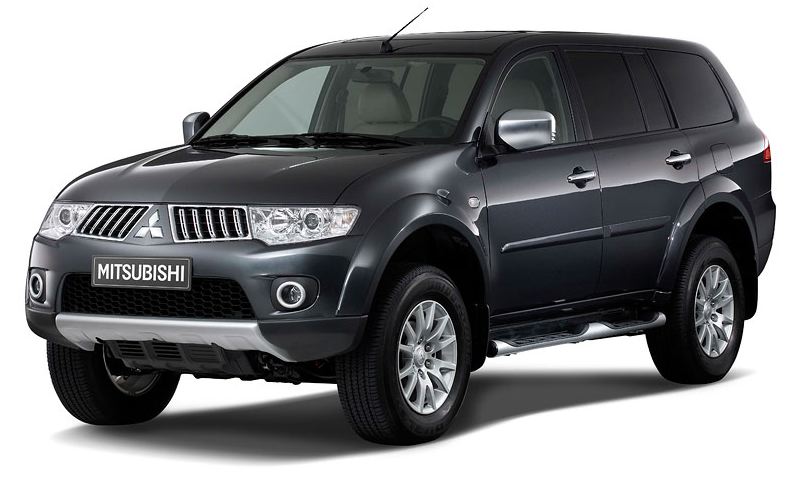 mitsubishi pajero sport suv ppv front view based on Mitsubishi L200 Triton