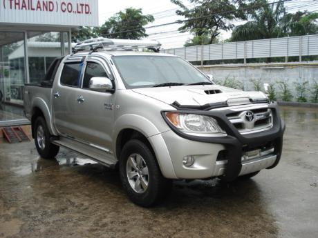 new Toyota Hilux Vigo Double Cab at Thailand's top Toyota Hilux Vigo dealer Sam Motors Thailand