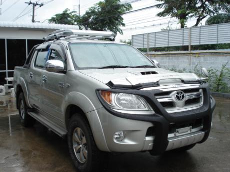 new Toyota Hilux Vigo Double Cab at Thailand's top Toyota Hilux Vigo dealer Sam Motors Thailand