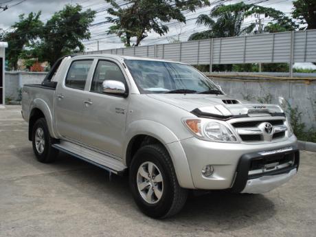 new Toyota Hilux Vigo Double Cab at Thailand's top Toyota Hilux Vigo dealer Sam Motors Thailand