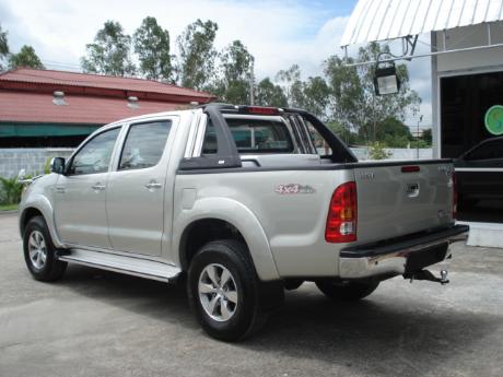 new Toyota Hilux Vigo Double Cab at Thailand's top Toyota Hilux Vigo dealer Sam Motors Thailand