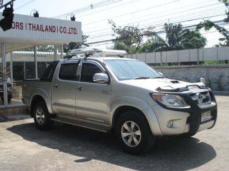 new Toyota Hilux Vigo Double Cab at Thailand's top Toyota Hilux Vigo dealer Sam Motors Thailand