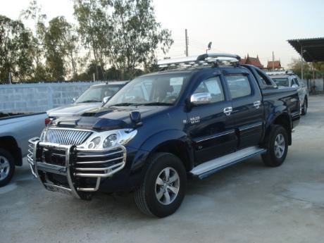 new Toyota Hilux Vigo Double Cab at Thailand's top Toyota Hilux Vigo dealer Sam Motors Thailand