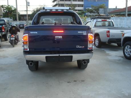 new Toyota Hilux Vigo Double Cab with Superlid at Thailand's top Toyota Hilux Vigo dealer Sam Motors Thailand