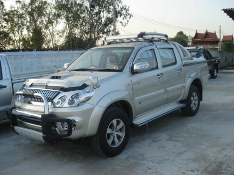 new Toyota Hilux Vigo Double Cab at Thailand's top Toyota Hilux Vigo dealer Sam Motors Thailand