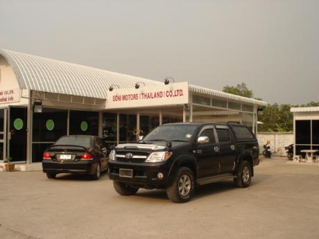 used Toyota Hilux VigoDouble Cab 4x4 G at Thailand's top Toyota new and used Hilux Vigo dealer Sam Motors Thailand